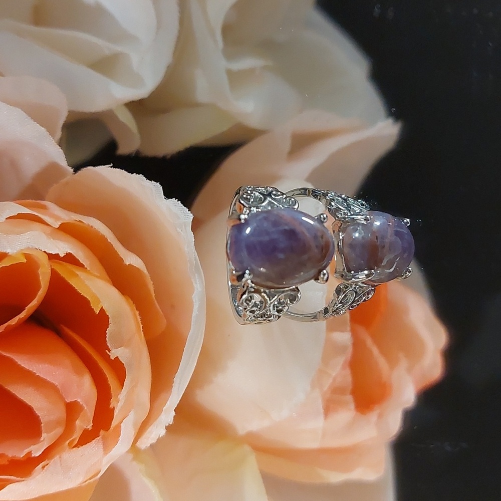 Amethyst Fashion Ring - (faux) 6 - Picture 4 of 6